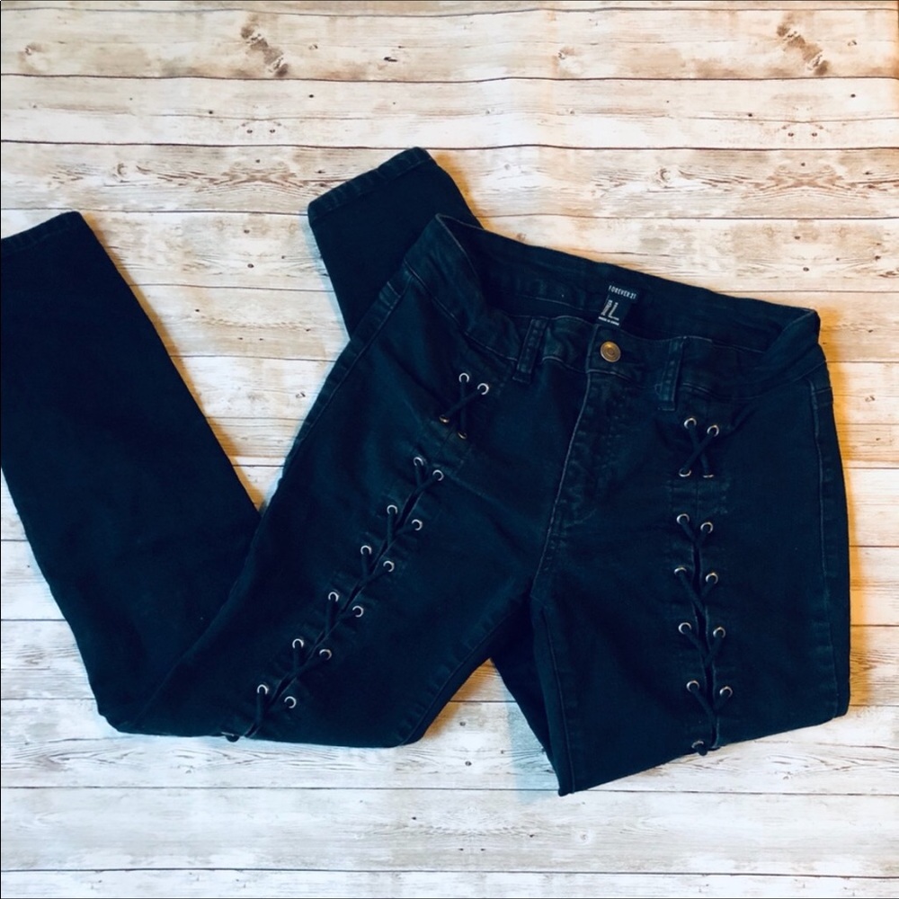 Forever 21 Distressed Laced Black Jeans Size M